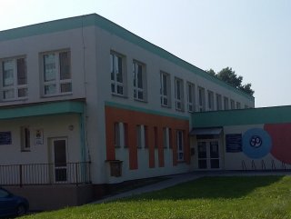 Mateřská škola 2 - dodávka a montáž plastových oken