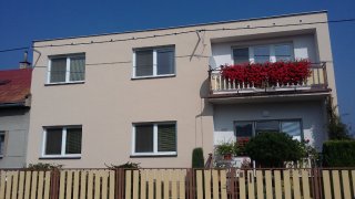 Rodinný dům 4 - dodávka a montáž plastových oken